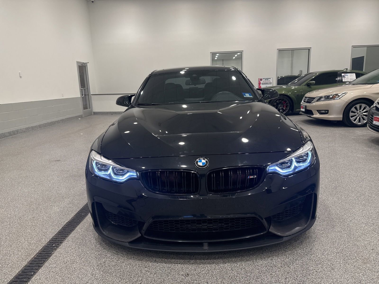 Used 2015 BMW M3 image 2
