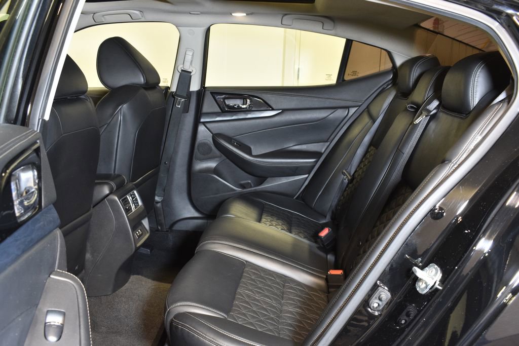 Used 2021 Nissan Maxima Platinum w/ Sport Mat Group image 28