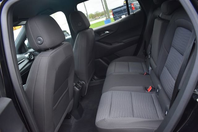 Used 2026 Chevrolet Equinox LT AWD/4WD image 18