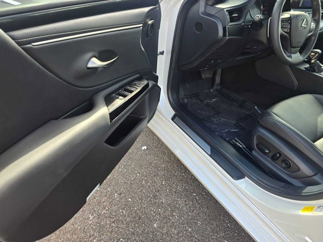 Certified 2024 Lexus ES 350 w/ Accessory Package (Z2) FWD image 20
