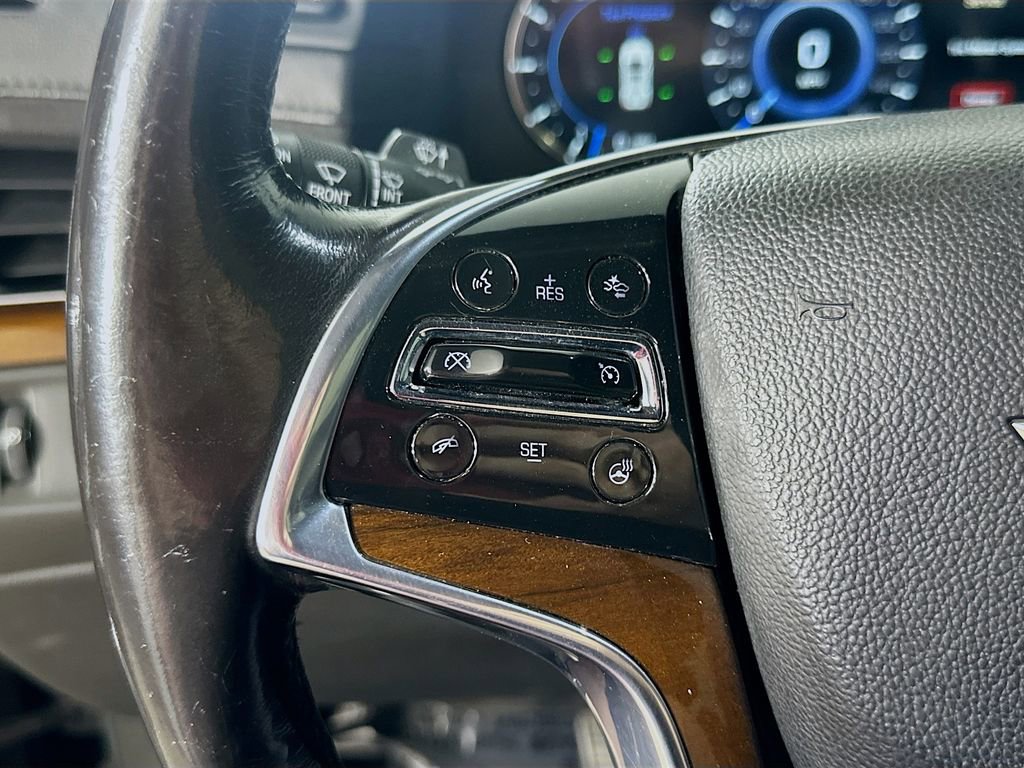 Used 2020 Cadillac Escalade Luxury w/ Escalade Sport Edition image 24