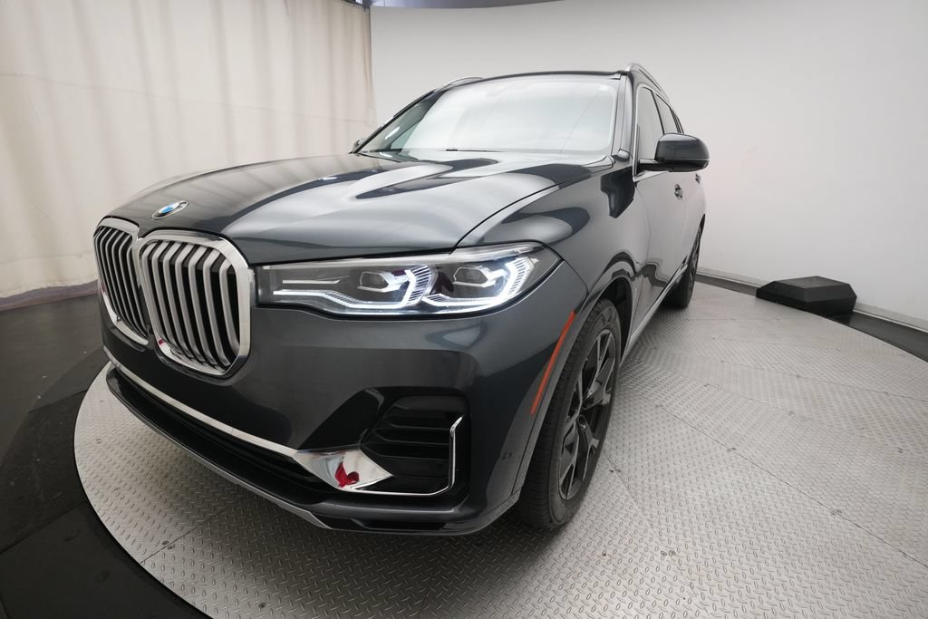 Used 2022 BMW X7 xDrive40i w/ Premium Package AWD/4WD image 11