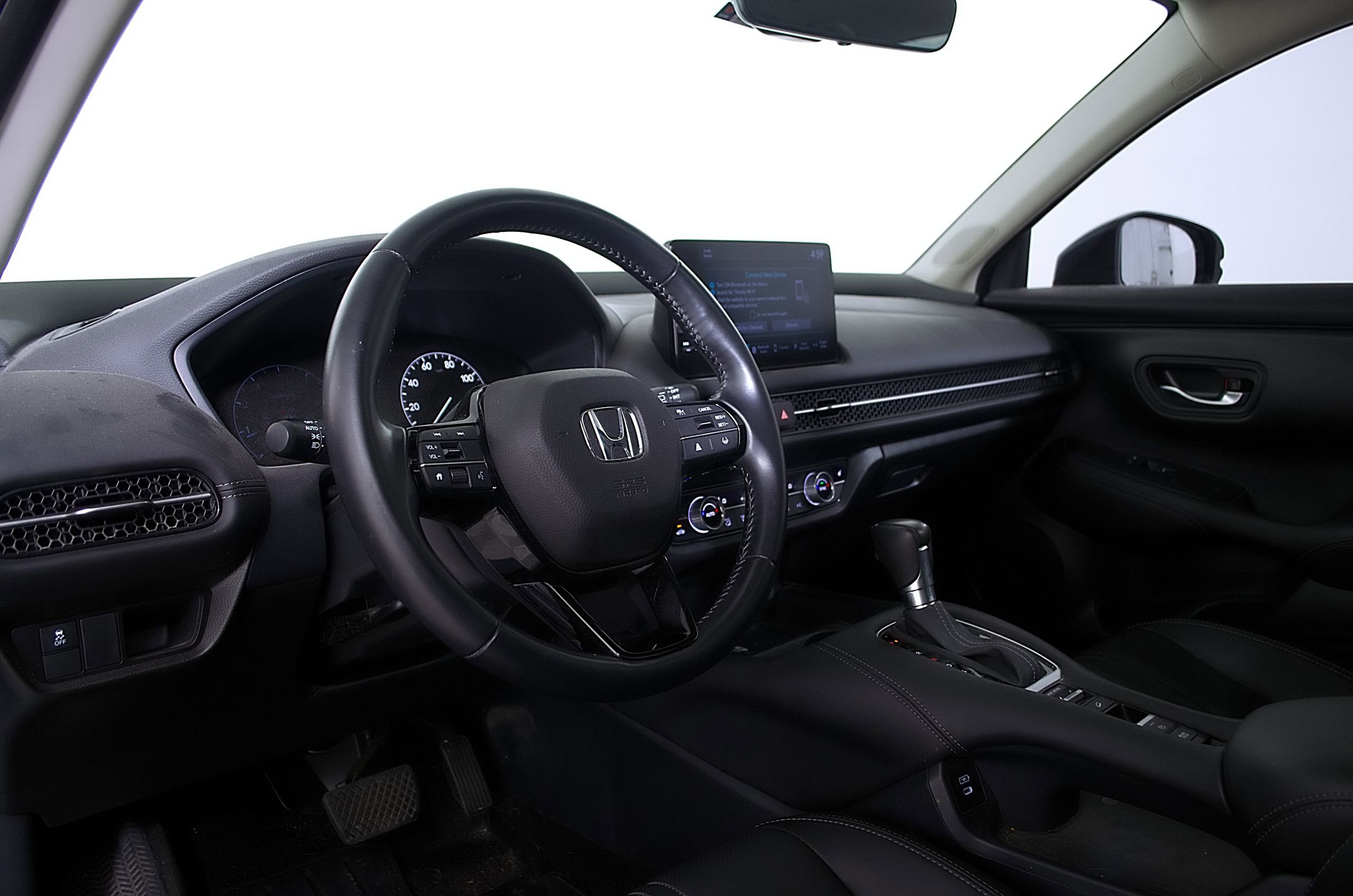Used 2025 Honda HR-V EX-L image 13