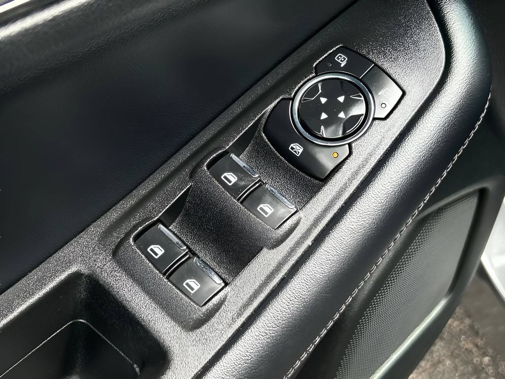 Used 2024 Ford Edge SE w/ Black Appearance Package AWD/4WD image 13