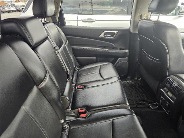 Used 2019 Nissan Pathfinder SL AWD/4WD image 9