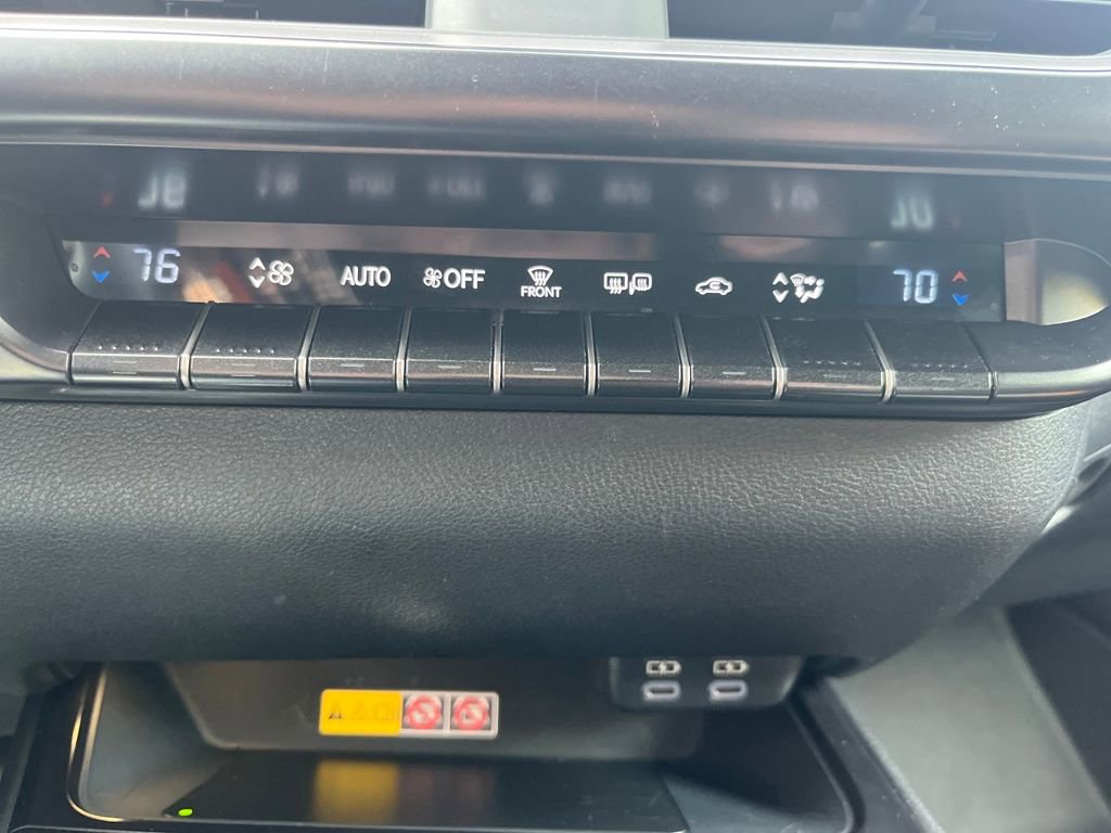 Used 2023 Lexus UX 250h AWD w/ Accessory Package (Z2) image 21