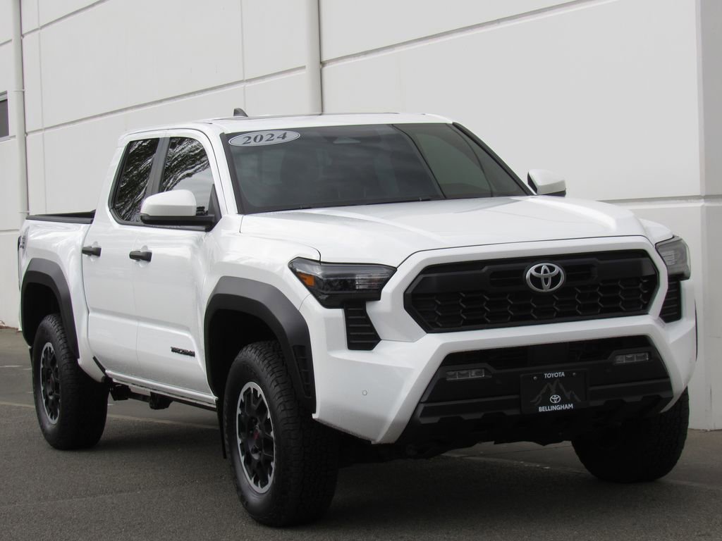 Certified 2024 Toyota Tacoma TRD Off-Road w/ TRD Off Road Upgrade Package AWD/4WD image 2