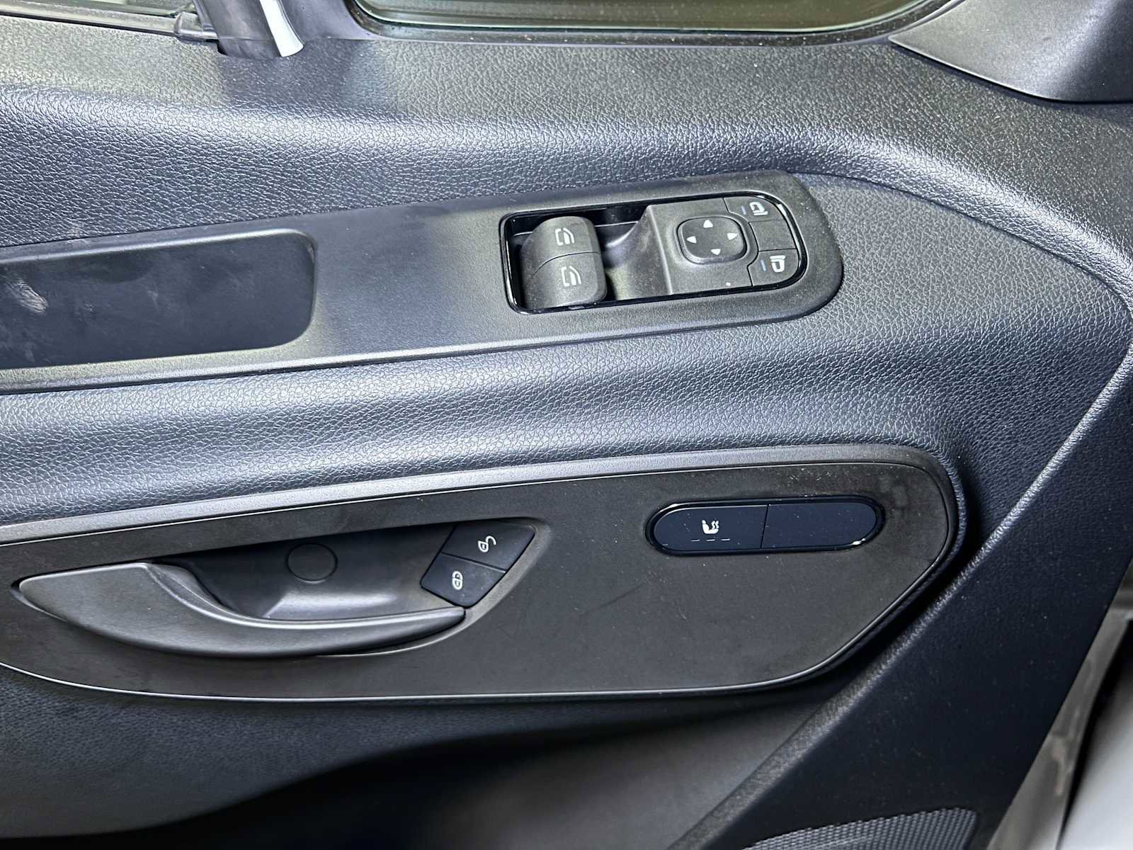 Used 2023 Mercedes-Benz Sprinter 3500 image 16