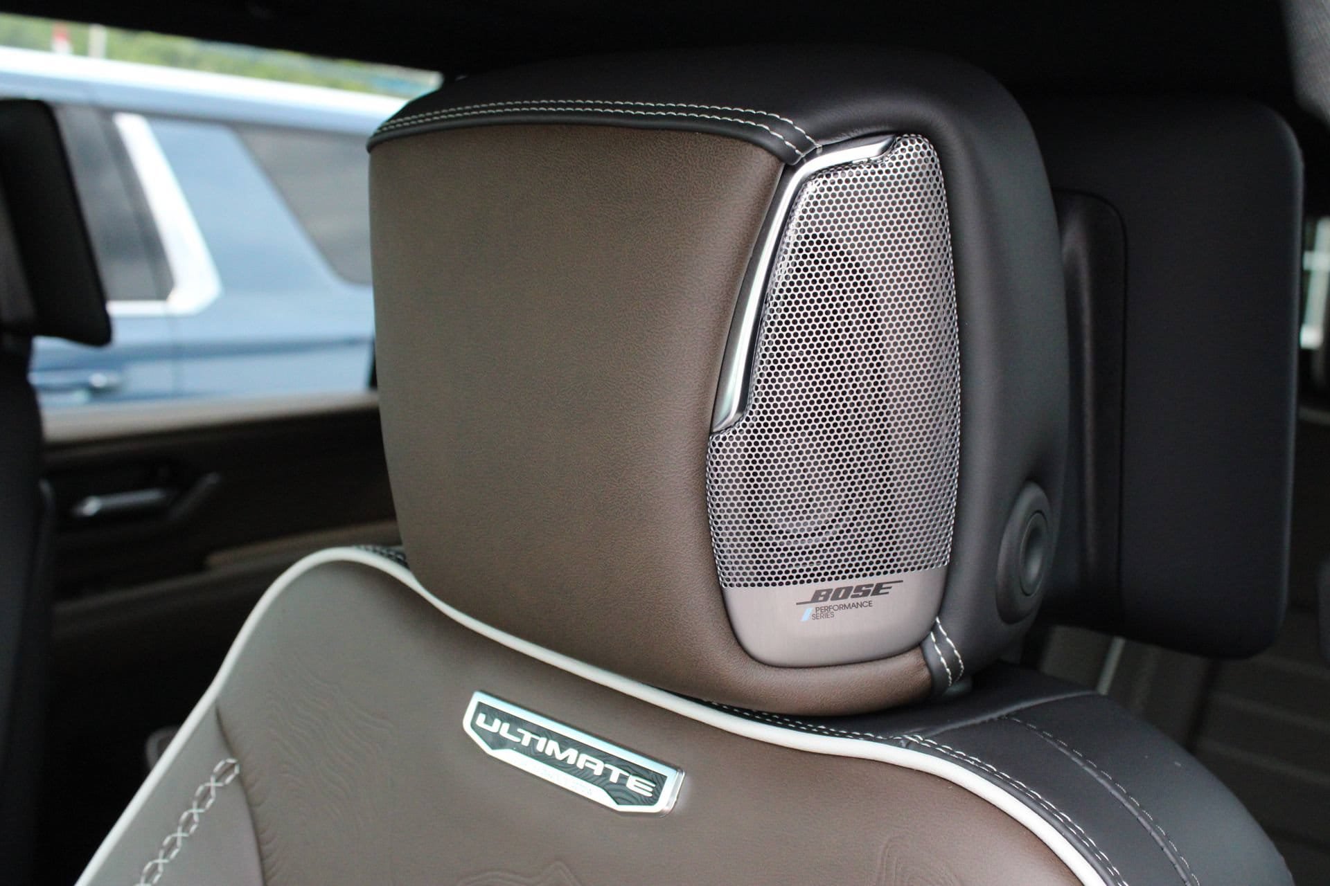 New 2026 GMC Yukon XL Denali Ultimate w/ LPO, Floor Liner Package AWD/4WD image 17