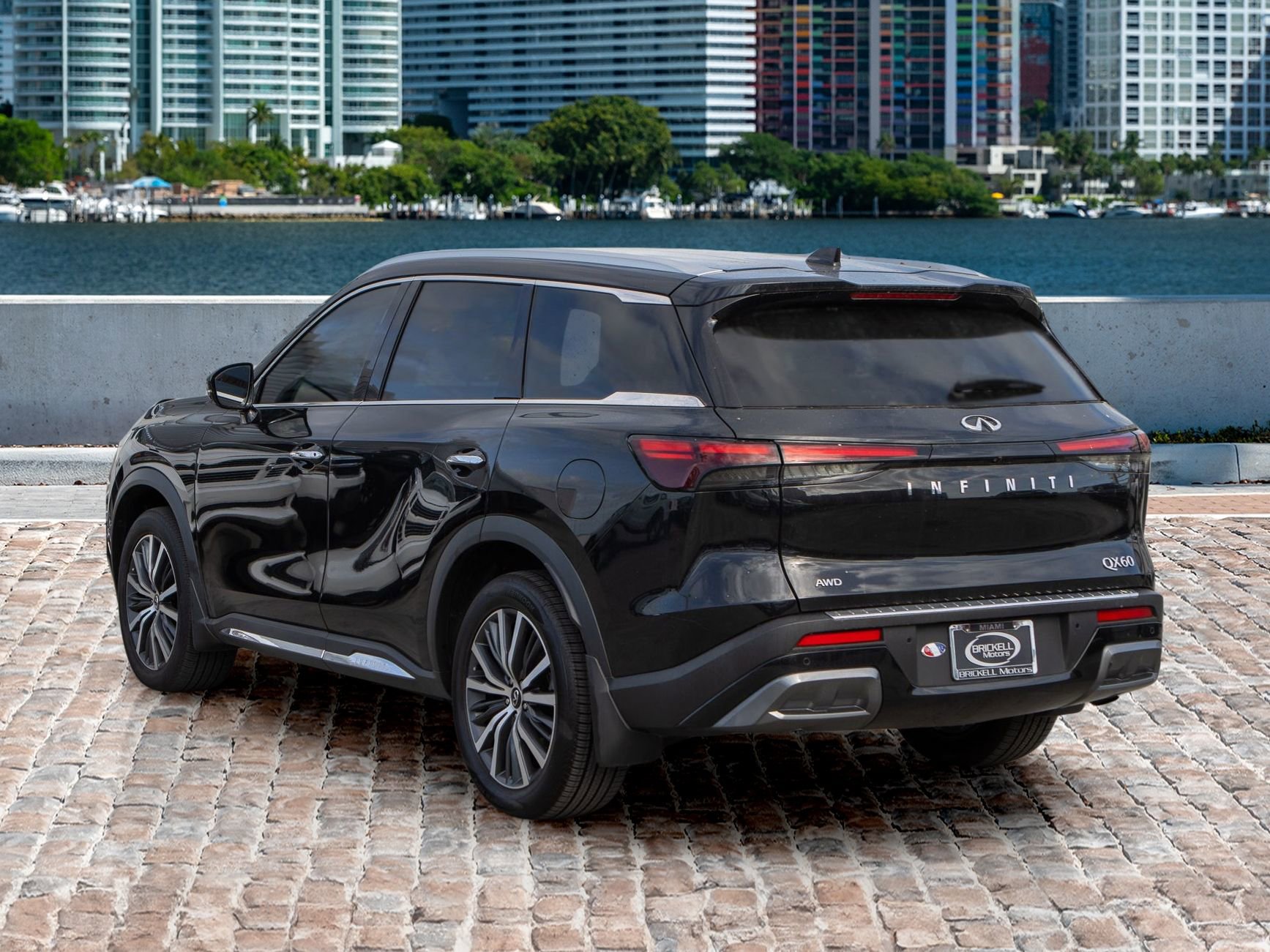 Used 2023 INFINITI QX60 Sensory w/ Cargo Package image 7