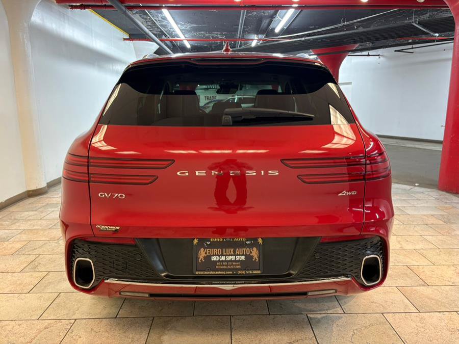 Used 2023 Genesis GV70 2.5T w/ Advanced Package AWD/4WD image 7