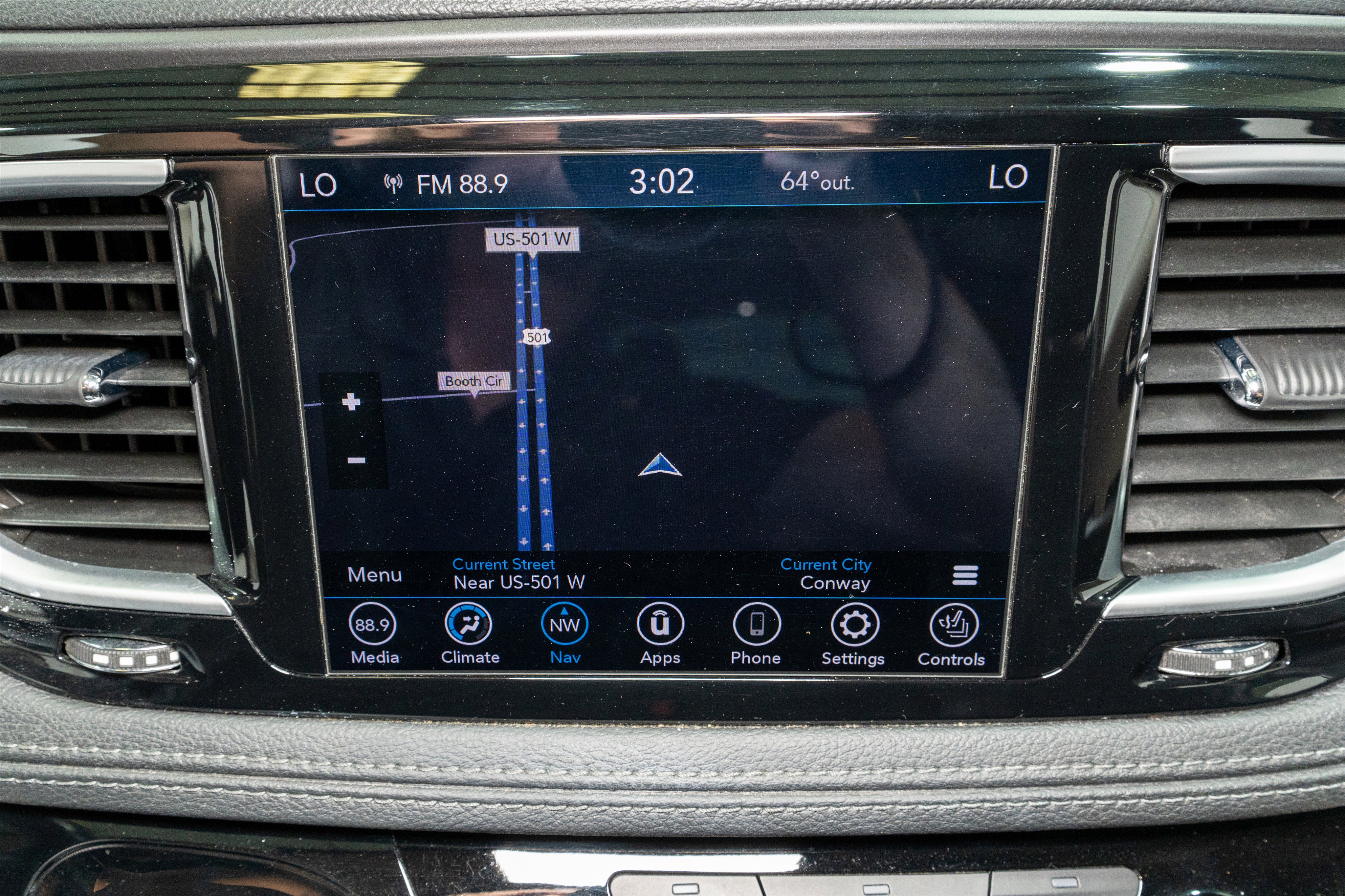 Used 2020 Chrysler Pacifica Limited image 17