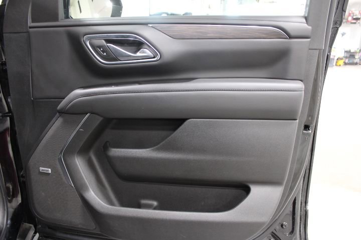 Used 2024 Chevrolet Tahoe Z71 w/ Z71 Off-Road Package AWD/4WD image 25