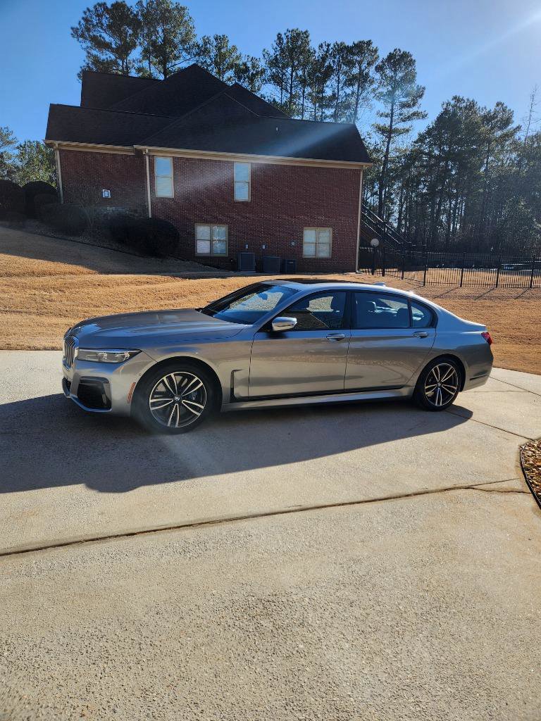 Used 2022 BMW 750i xDrive w/ M Sport Package image 6