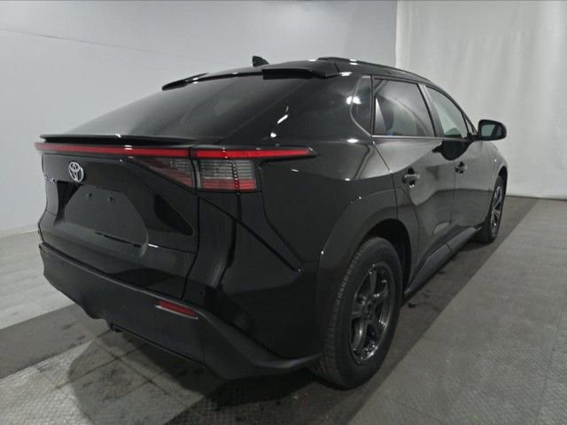 Used 2023 Toyota bZ4X XLE w/ Weather Package FWD image 4