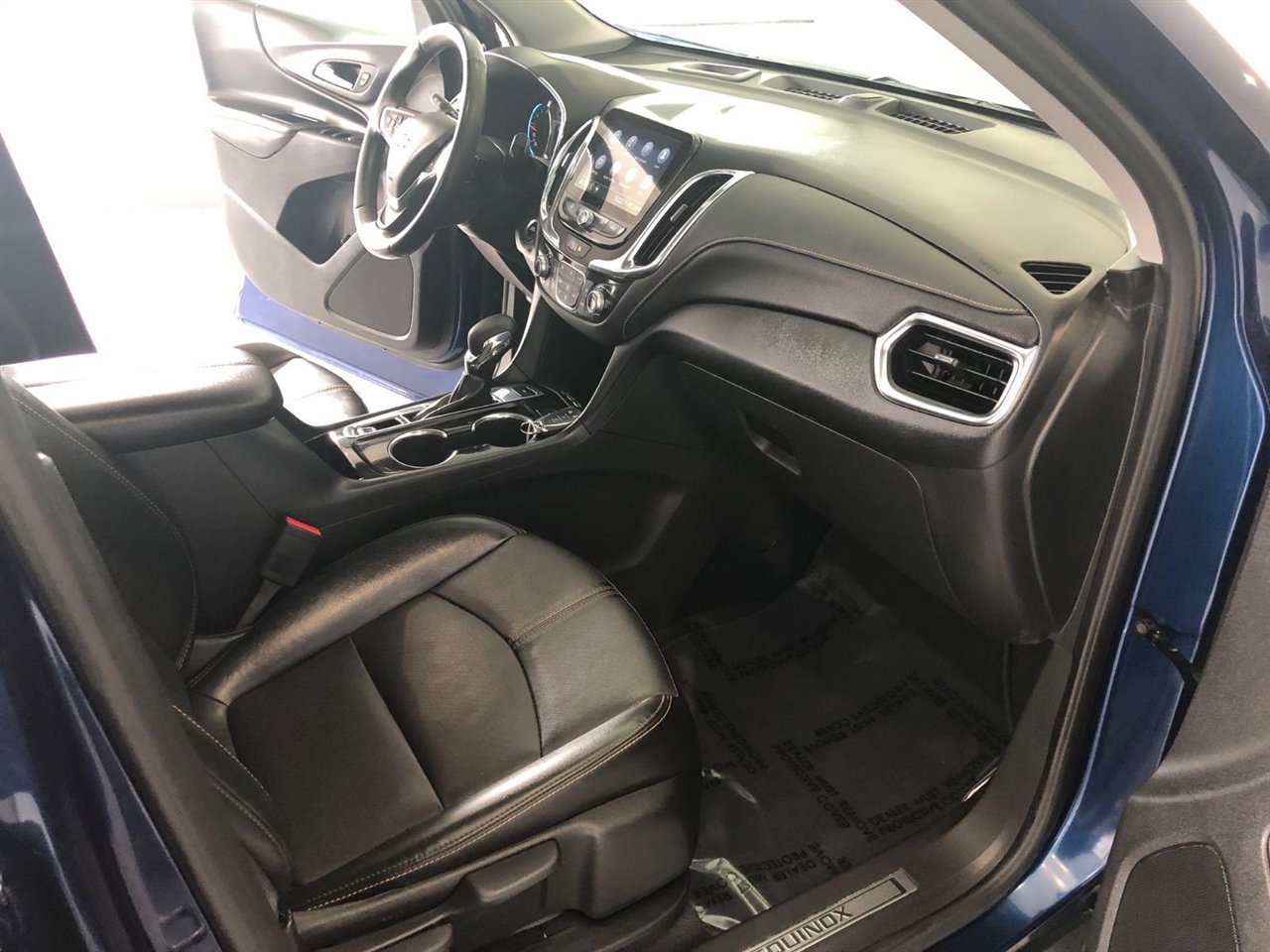 Used 2023 Chevrolet Equinox Premier image 13