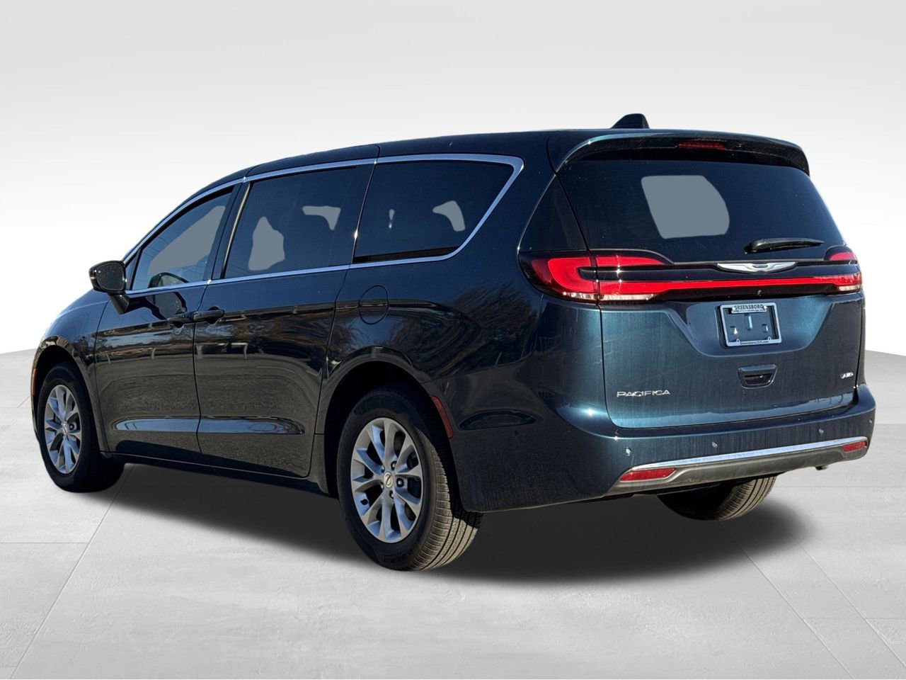 New 2025 Chrysler Pacifica Select image 25