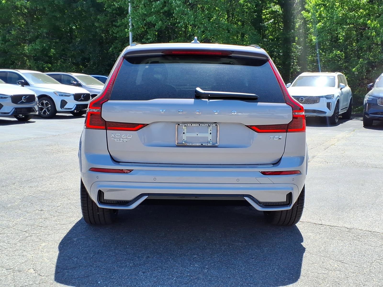 New 2026 Volvo XC60 T8 Ultra w/ Protection Package Premier AWD/4WD image 4