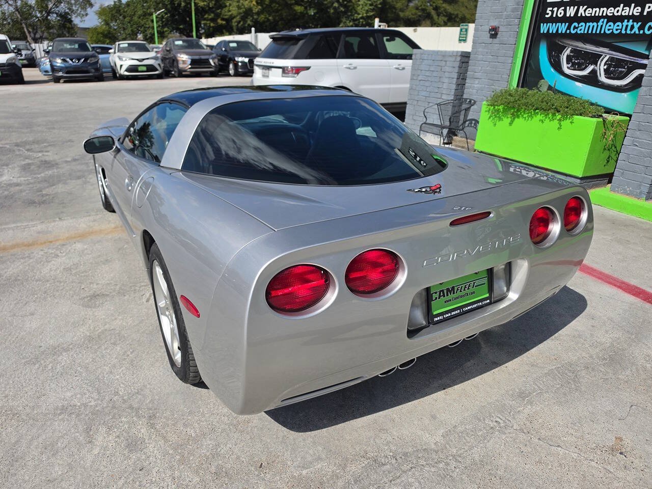 Used 2004 Chevrolet Corvette Coupe w/ Preferred Equipment Group RWD image 10