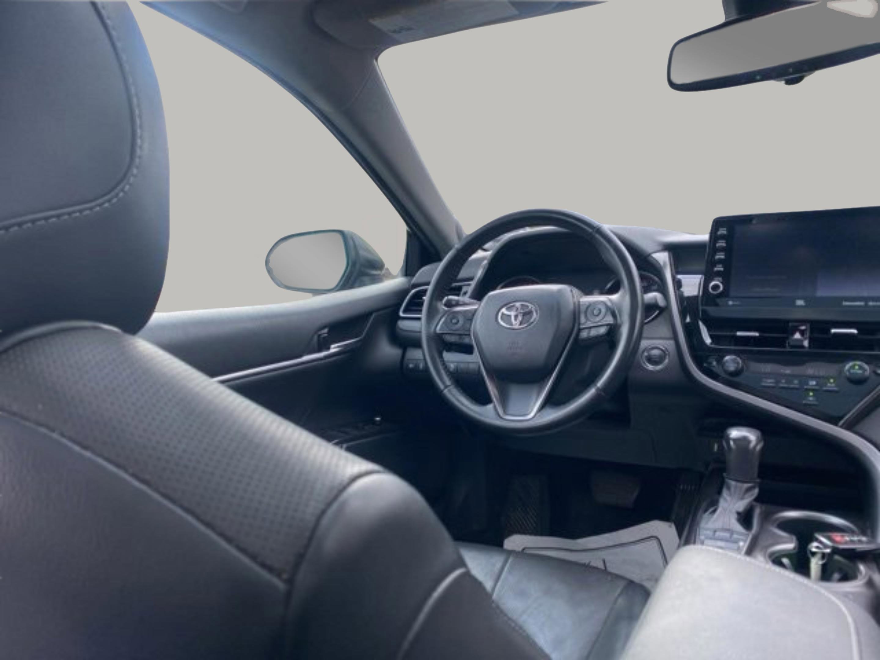 Used 2022 Toyota Camry XSE w/ Navigation Package image 14