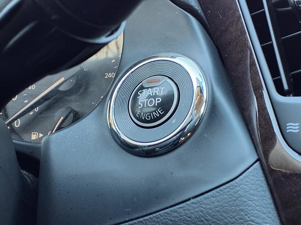 Used 2018 INFINITI Q50 Luxe w/ Cargo Package (L95) image 19