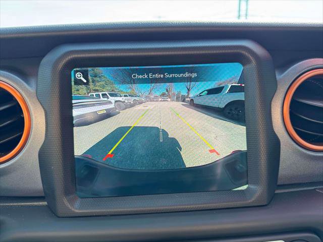 Used 2021 Jeep Gladiator Mojave w/ Dual Top Group image 26