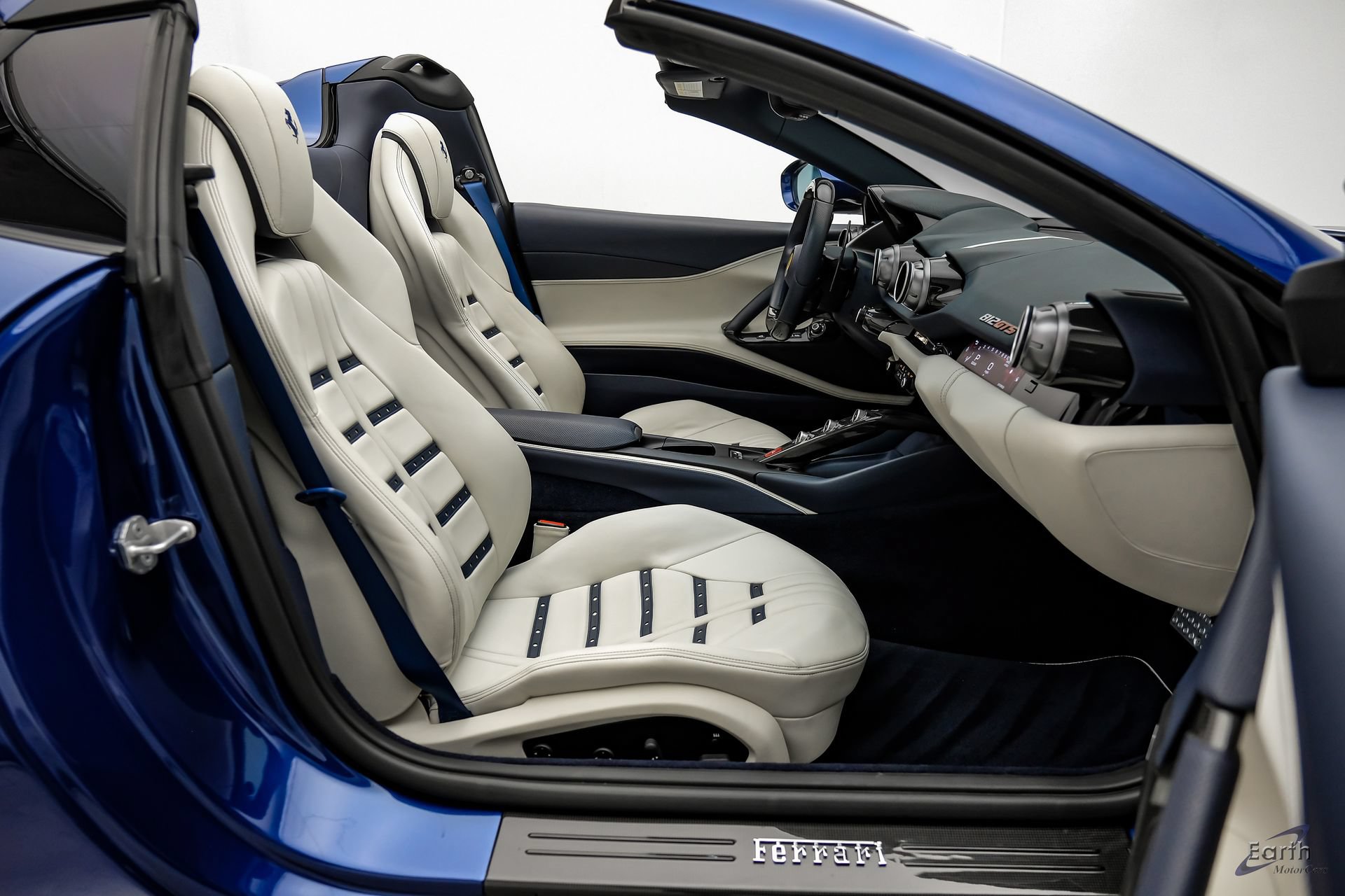 Used 2022 Ferrari 812 GTS RWD image 61