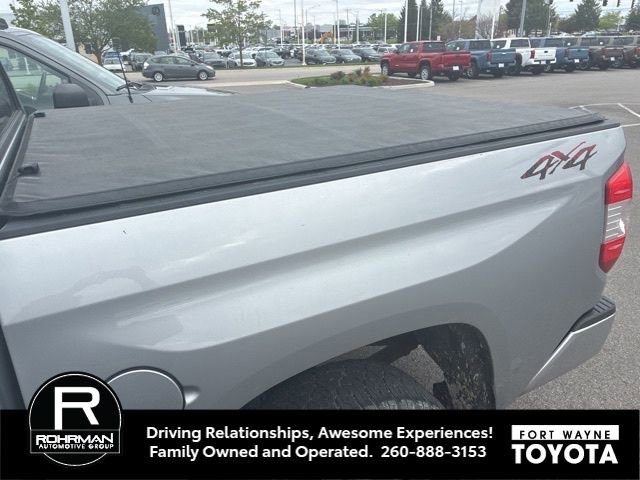 Used 2016 Toyota Tundra SR5 w/ SR5 Upgrade Package AWD/4WD image 3