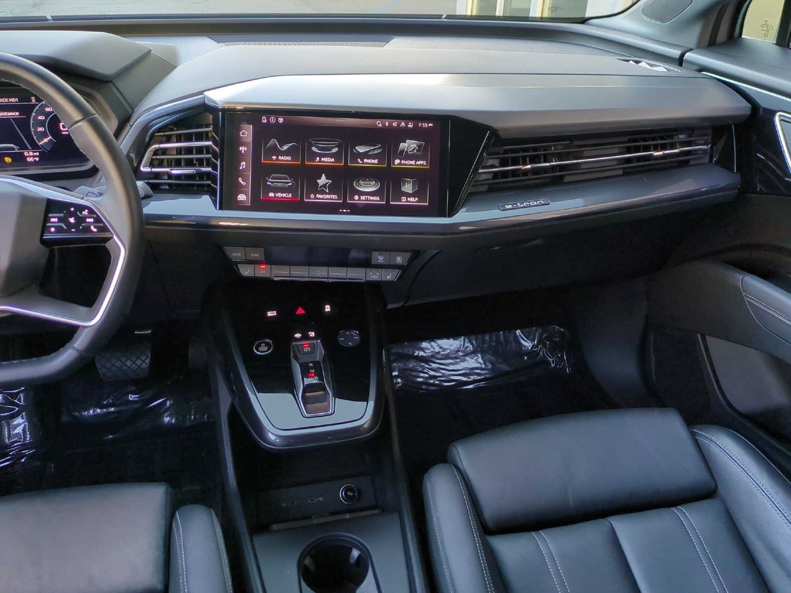 Used 2024 Audi Q4 e-tron Premium w/ Convenience Package AWD/4WD image 8