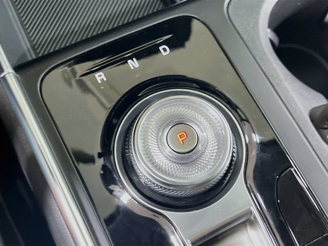 New 2027 Kia Carnival SX w/ Dark Edition Package FWD image 17
