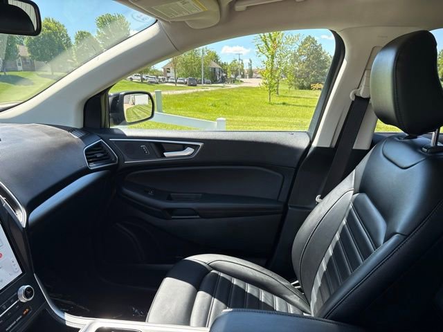 Certified 2024 Ford Edge SEL w/ Convenience Package AWD/4WD image 13