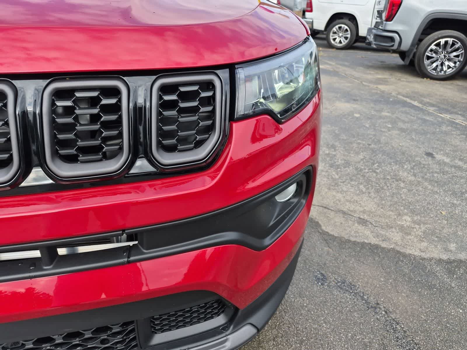 New 2026 Jeep Compass Latitude AWD/4WD image 10