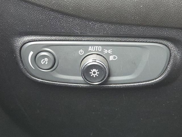 Used 2019 Chevrolet Equinox LT FWD image 11