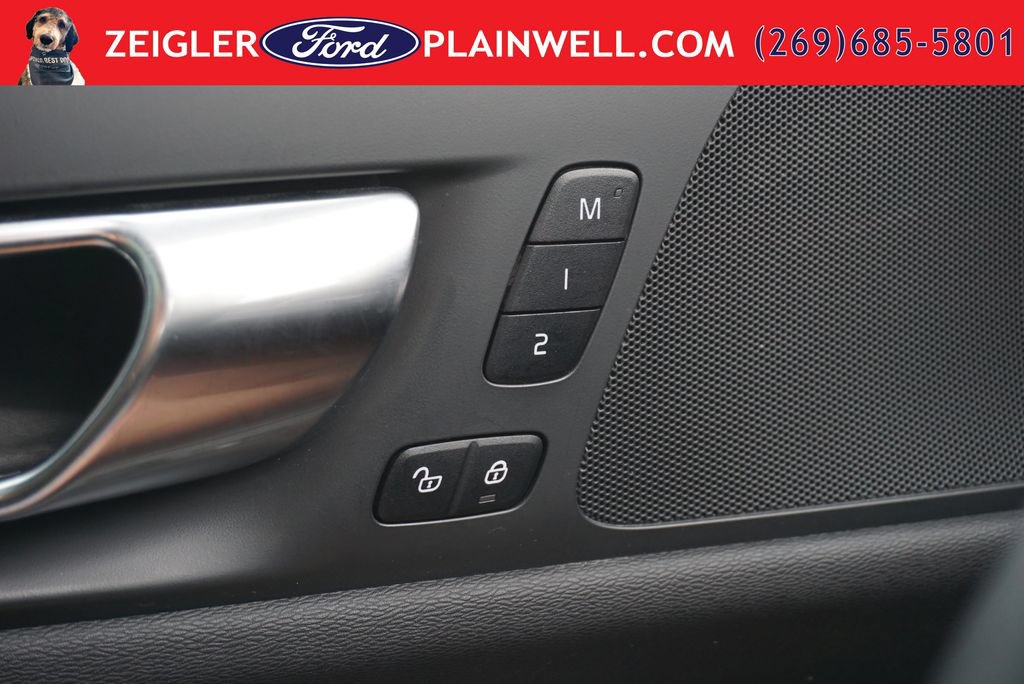 Used 2024 Volvo V60 B5 Cross Country Plus AWD/4WD image 32