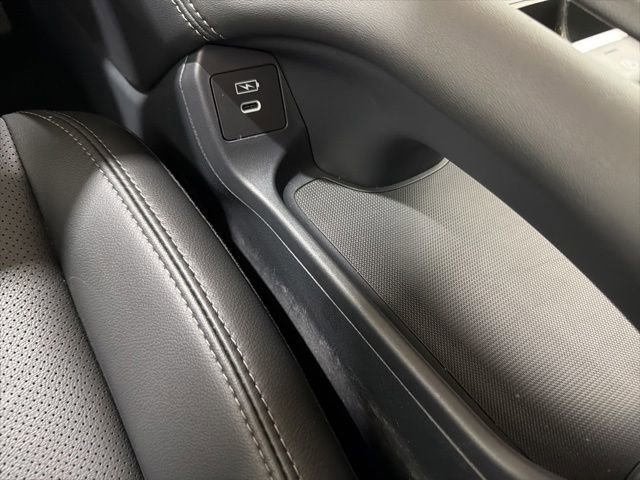 Used 2025 Honda HR-V EX-L image 40