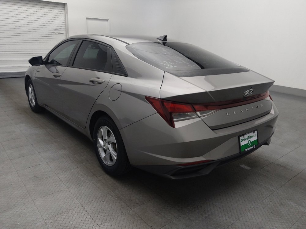 Used 2021 Hyundai Elantra SE image 5