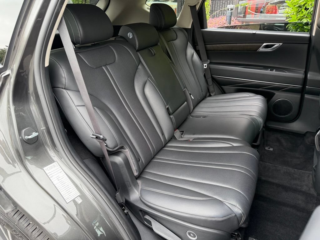 Used 2024 Genesis GV80 2.5T AWD/4WD image 40