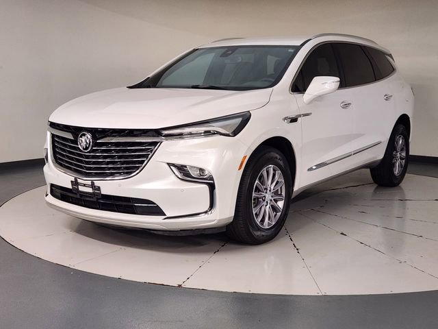 Used 2022 Buick Enclave Essence w/ Trailering Package, 5000 lbs.