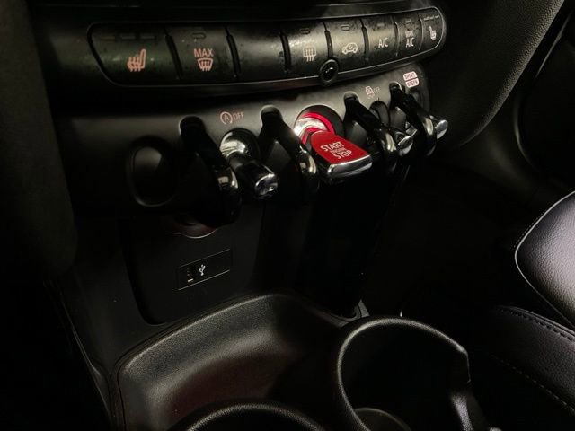 Used 2022 MINI Cooper S w/ Premium Package image 22