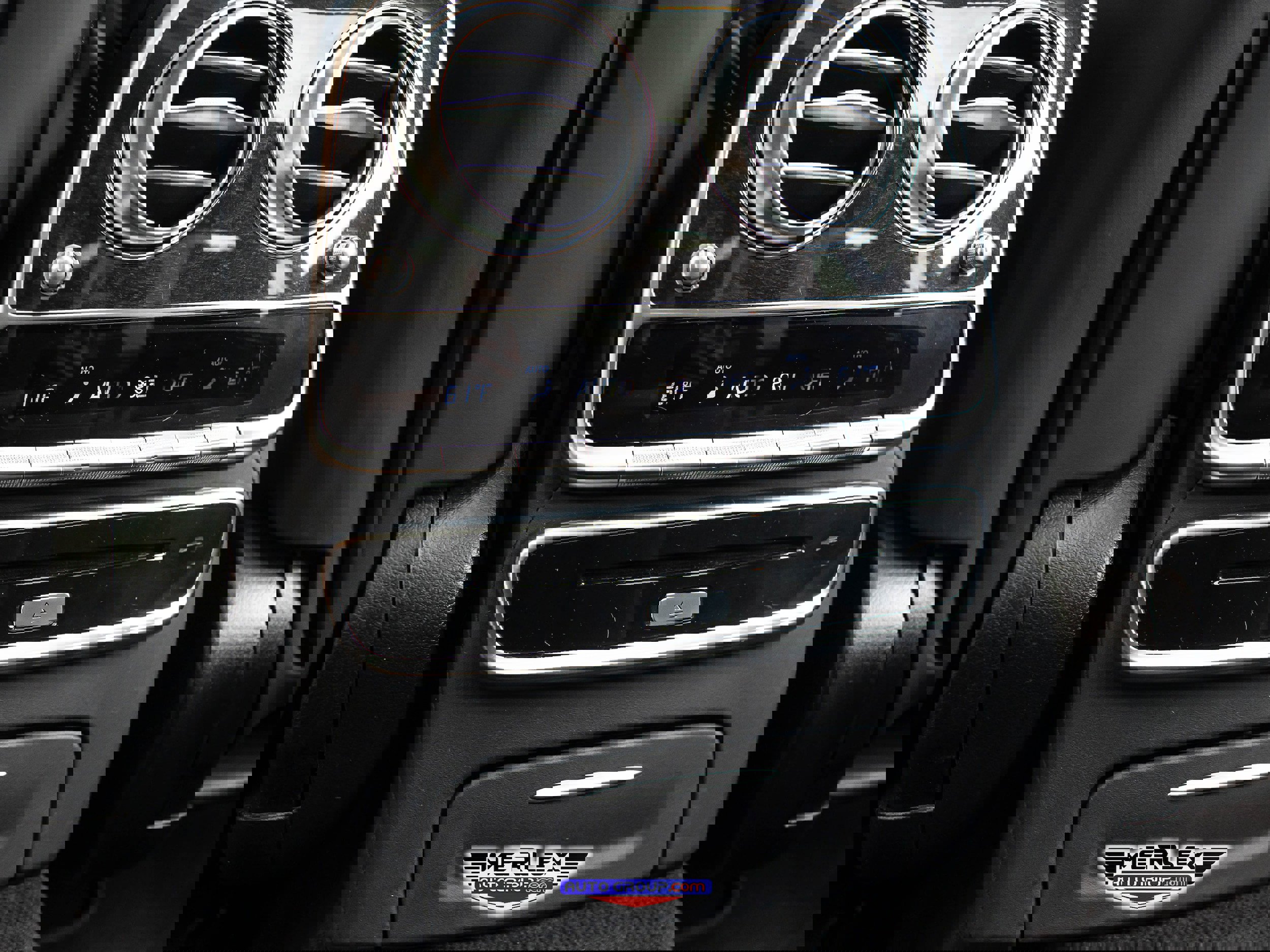 Used 2019 Mercedes-Benz S 560 4MATIC Sedan w/ Premium Package image 21