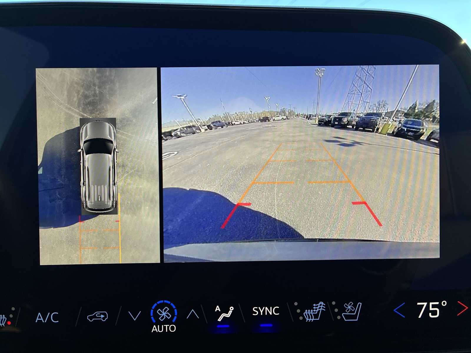 Certified 2025 Chevrolet Traverse RS image 15