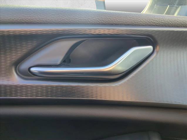 Used 2024 Jeep Grand Cherokee Laredo AWD/4WD image 25