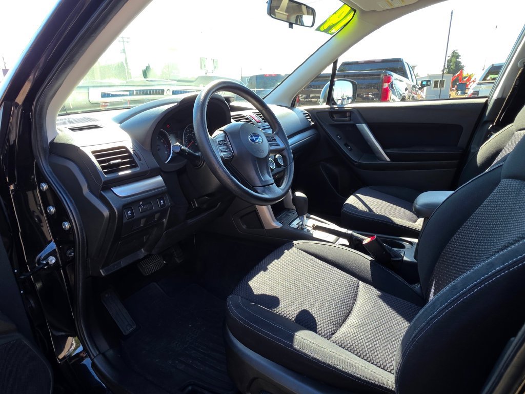 Used 2014 Subaru Forester 2.5i Premium w/ All-Weather Package AWD/4WD image 26