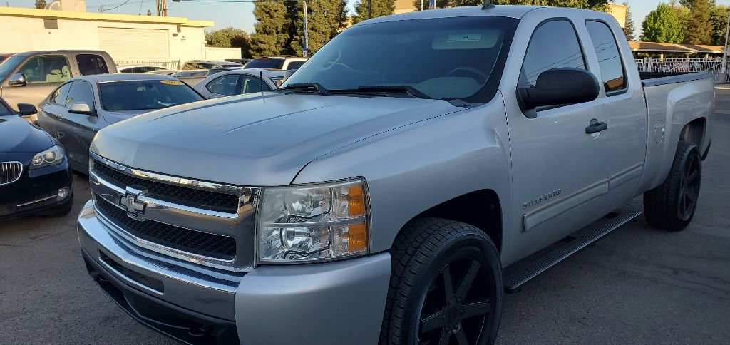 Used 2011 Chevrolet Silverado 1500 LS AWD/4WD image 9
