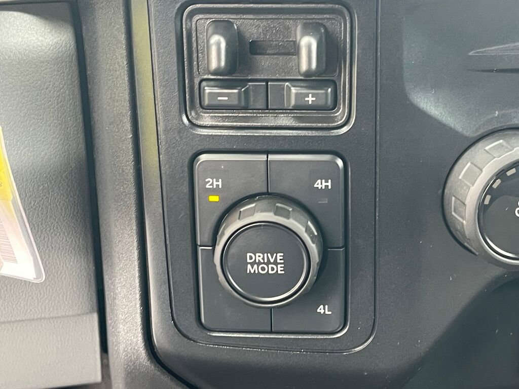 Used 2024 Ford F250 XLT image 10