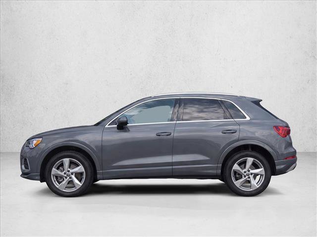 Used 2020 Audi Q3 2.0T Premium w/ Convenience Package AWD/4WD image 4