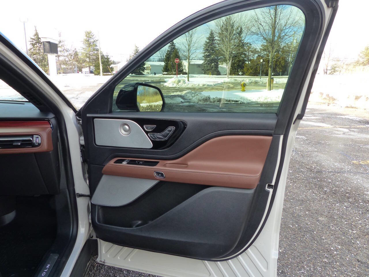 Used 2024 Lincoln Aviator Reserve w/ Equipment Group 201A image 47