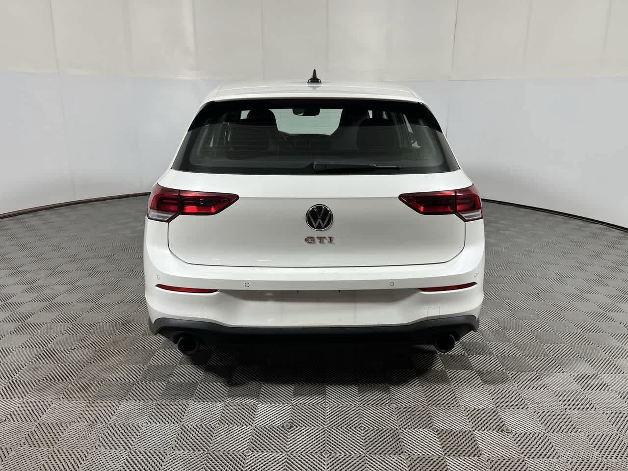 Used 2023 Volkswagen GTI SE FWD image 7