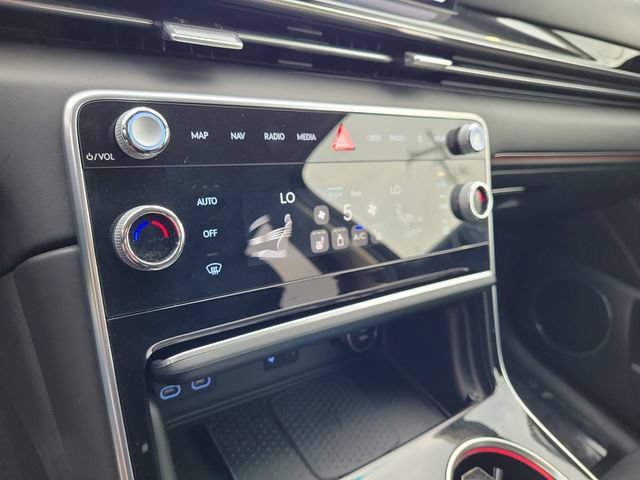 Used 2025 Genesis GV80 2.5T Standard AWD/4WD image 31