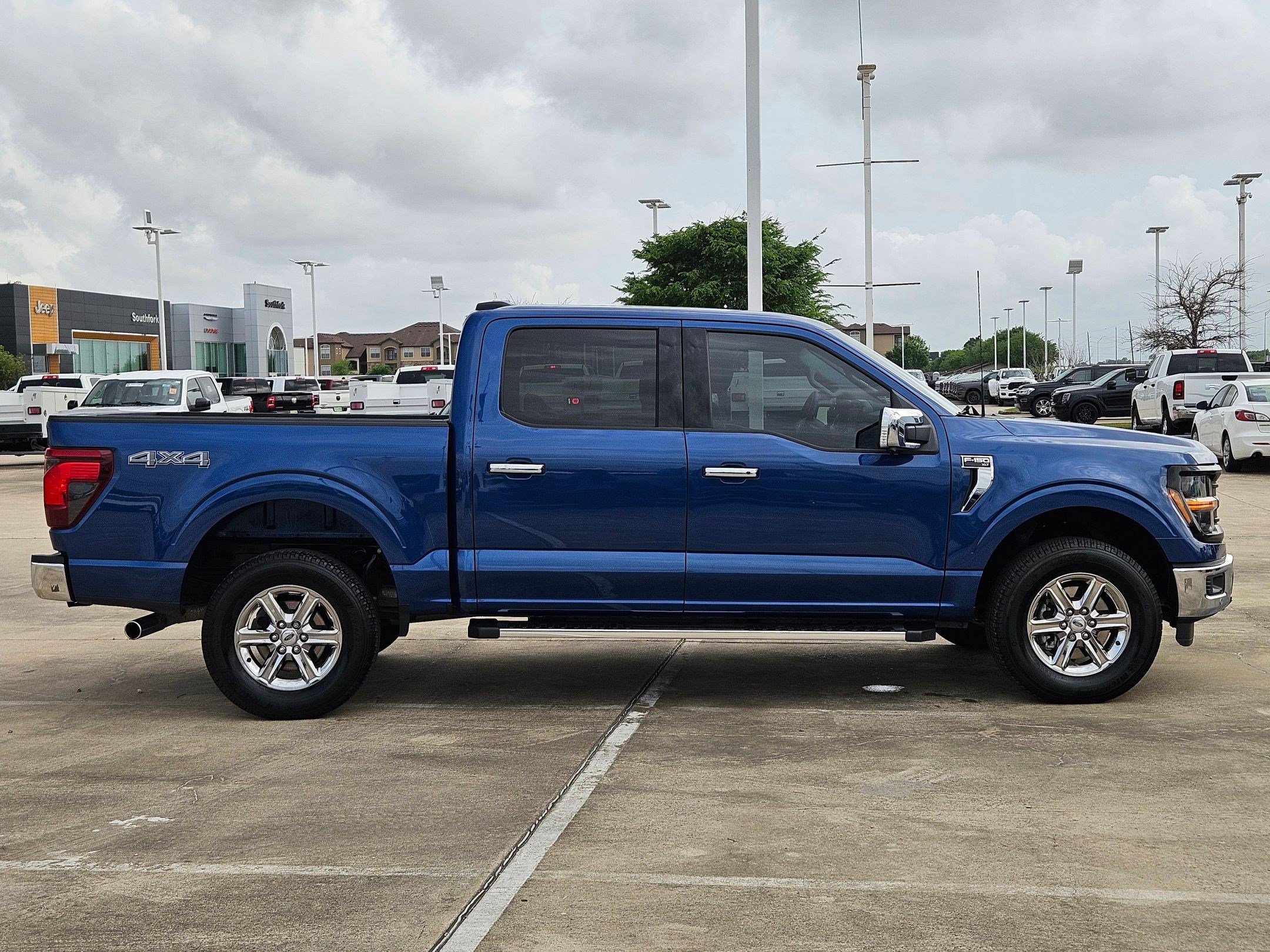 Used 2024 Ford F150 XLT w/ Equipment Group 302A MID image 2
